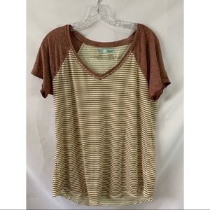 Maurice’s Size Large Burnt Orange and Cream Striped T-shirt
